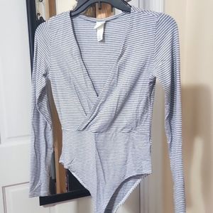 H & M, Size Small, Off white & blue Stripped bodysuit
